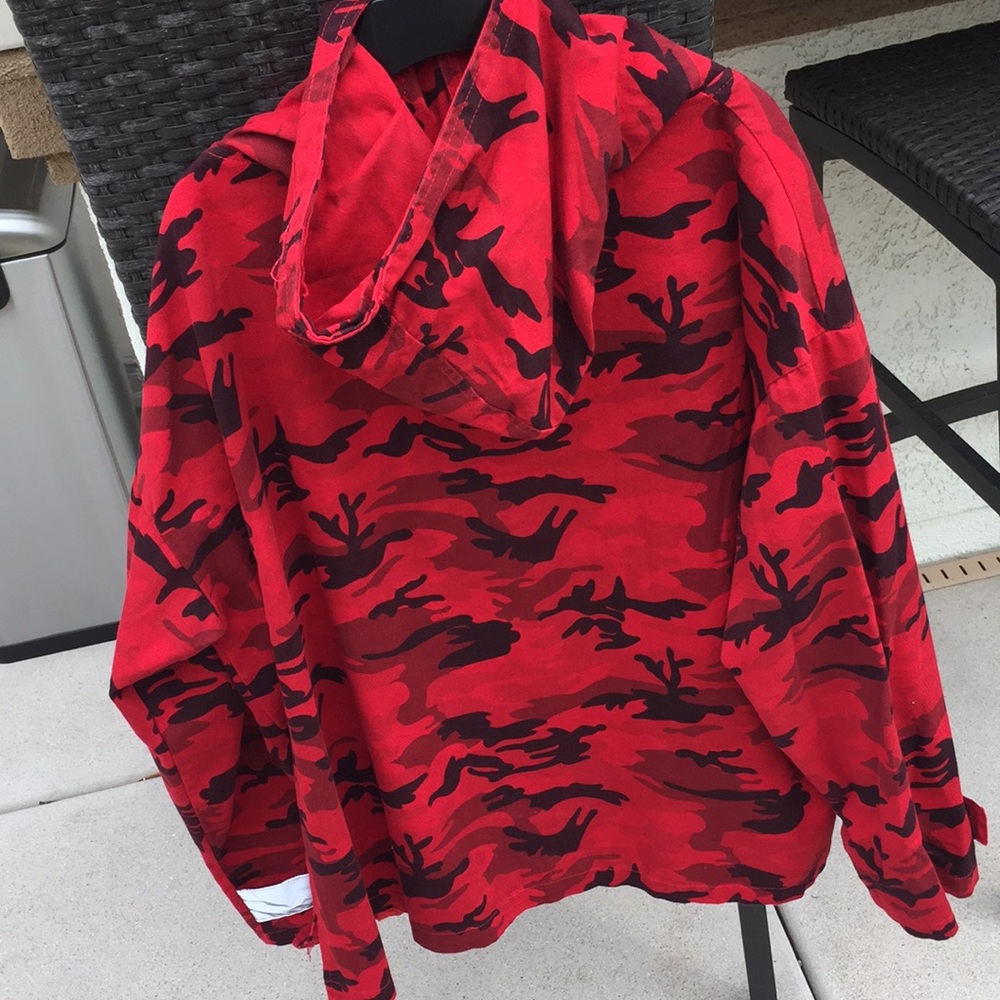 Gu Zhe Red and black camouflage hoodie/jacket